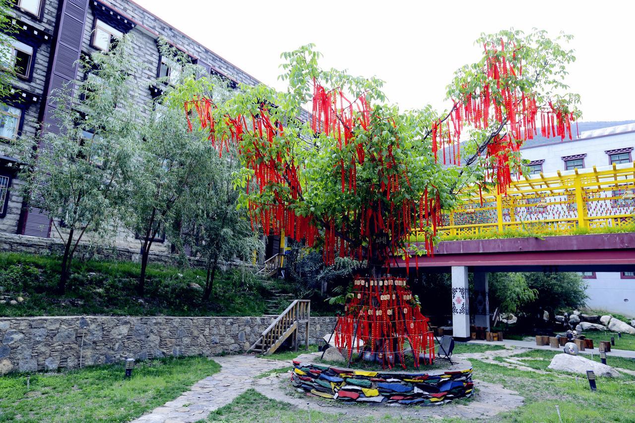 Ramada Encore Daocheng Yading Hotel Exterior foto