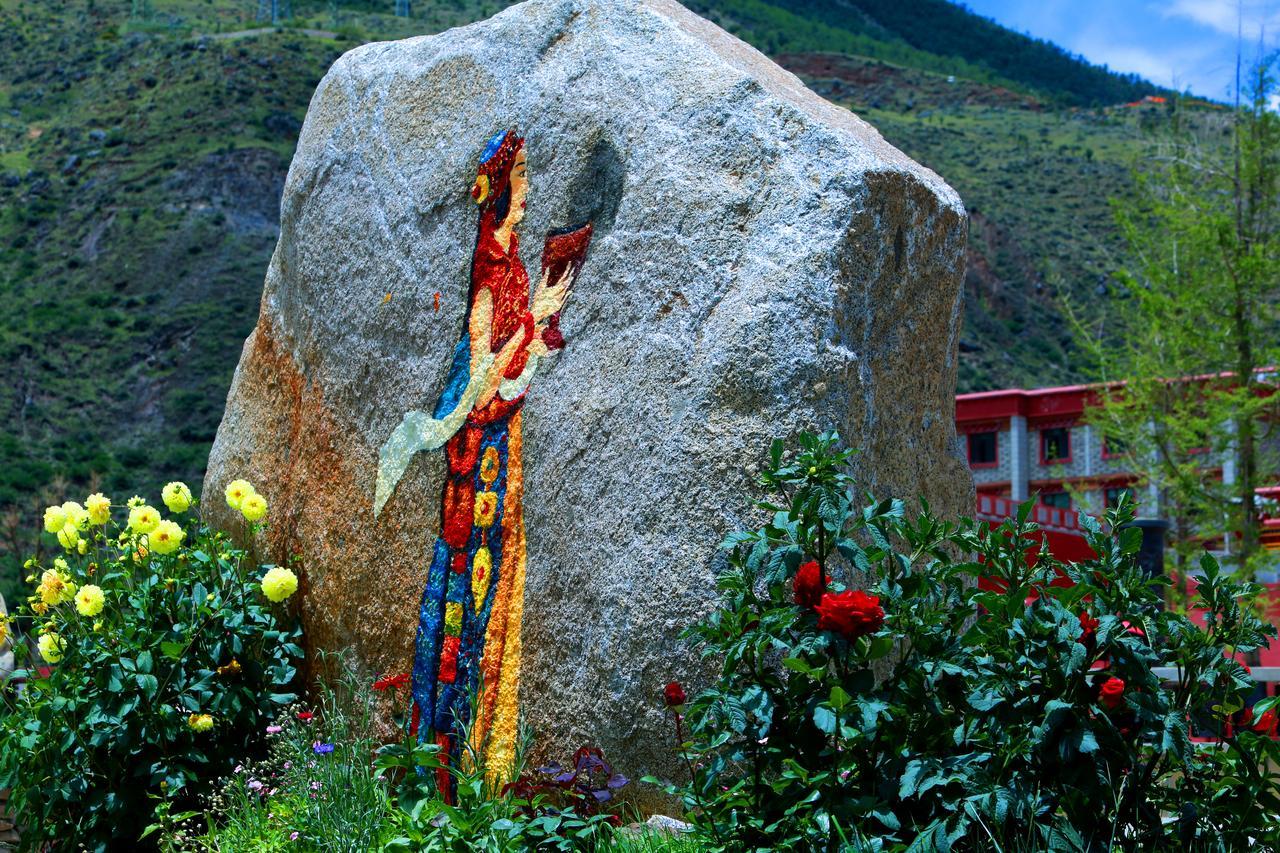 Ramada Encore Daocheng Yading Exterior foto