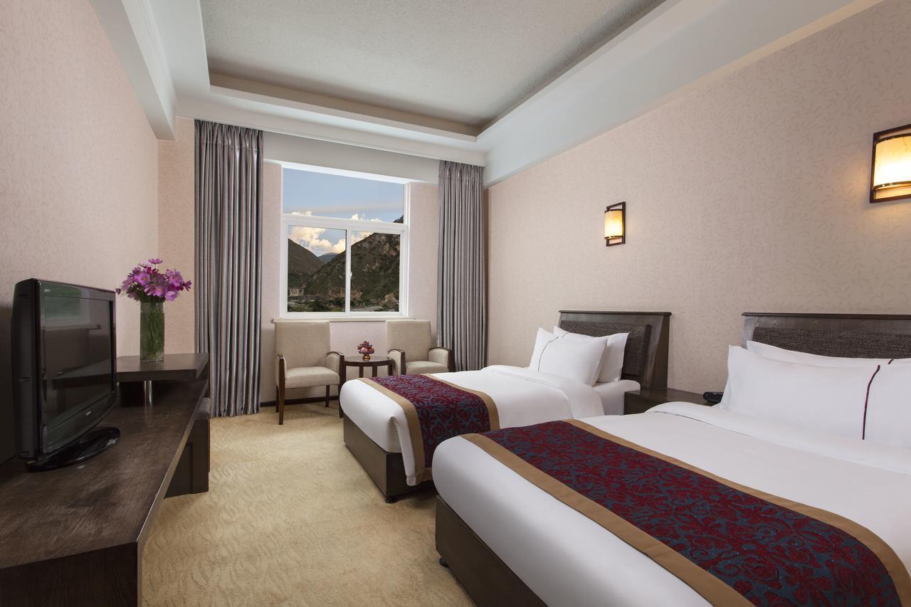 Ramada Encore Daocheng Yading Exterior foto